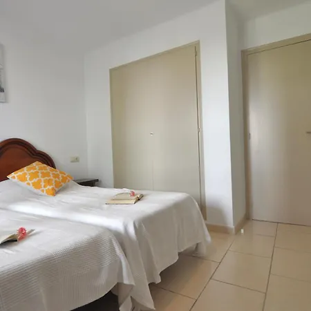 Rnet - La Solana 1-16 Apartment *